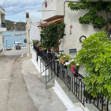 Utopia House Ermioni